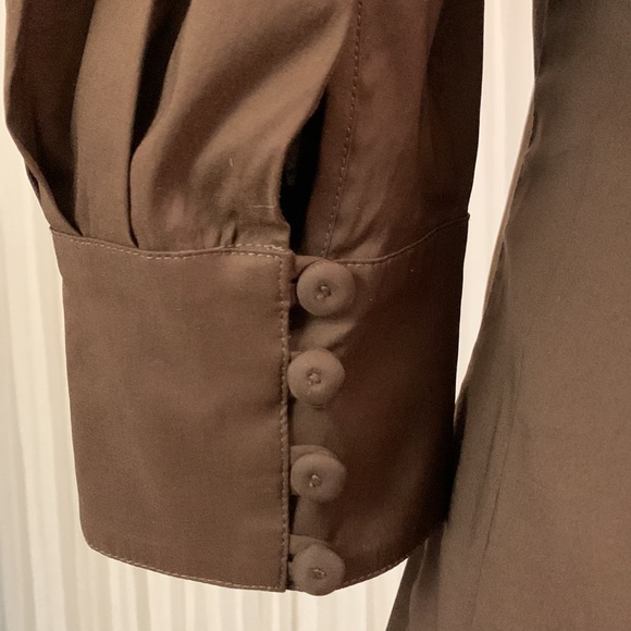 TRINA Turk blouse puff 3/4 sleeve button down top curved hemline women’s sz M - Picture 5 of 10